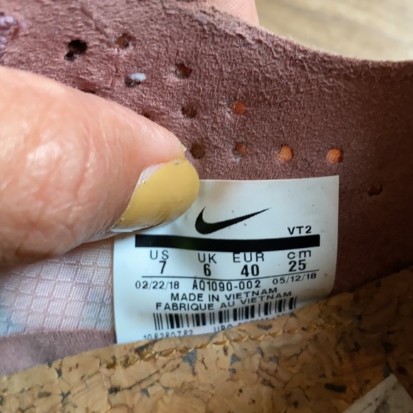 Nike React Element, Women’s size 9 - Picture 5 of 5